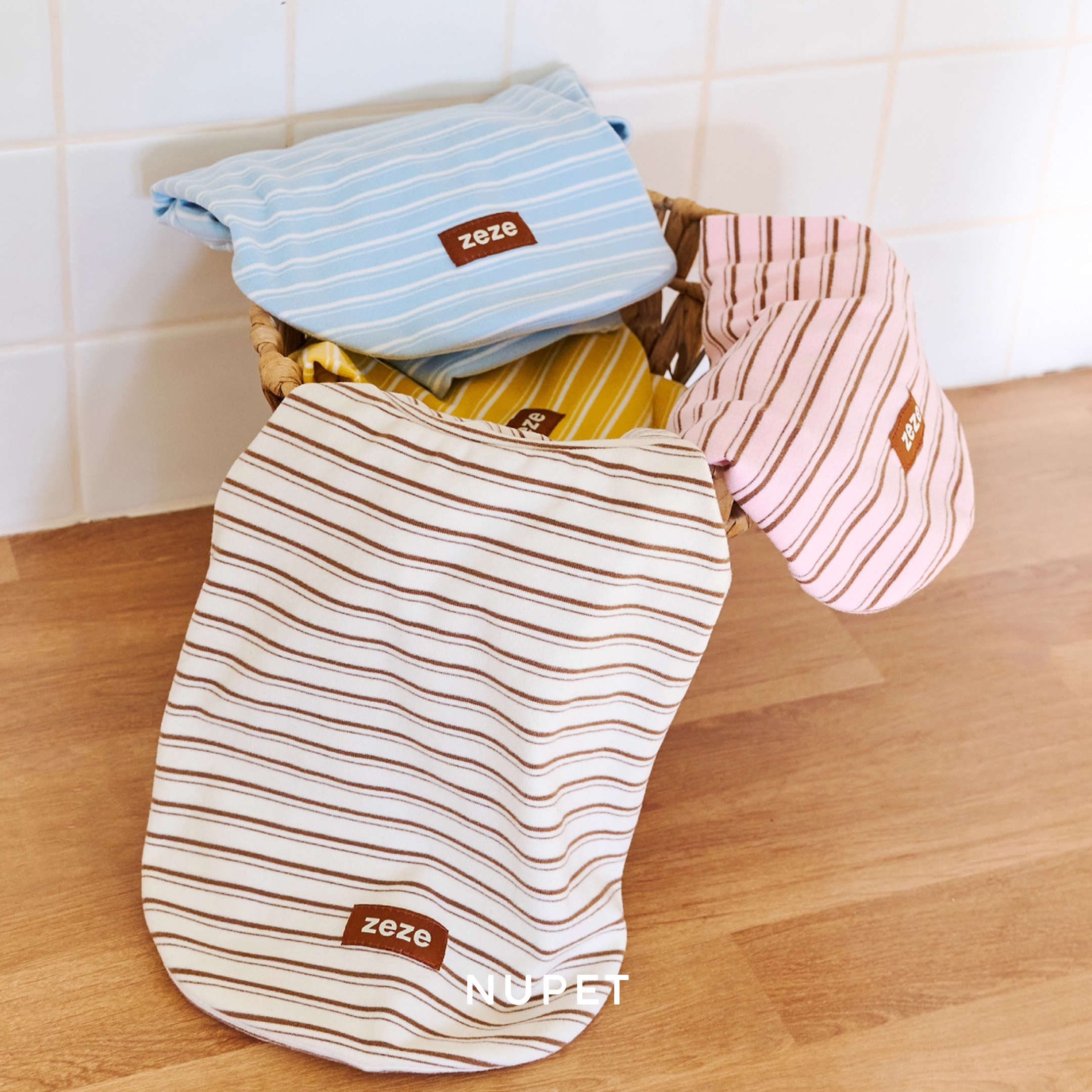 ストライプレイヤートップス