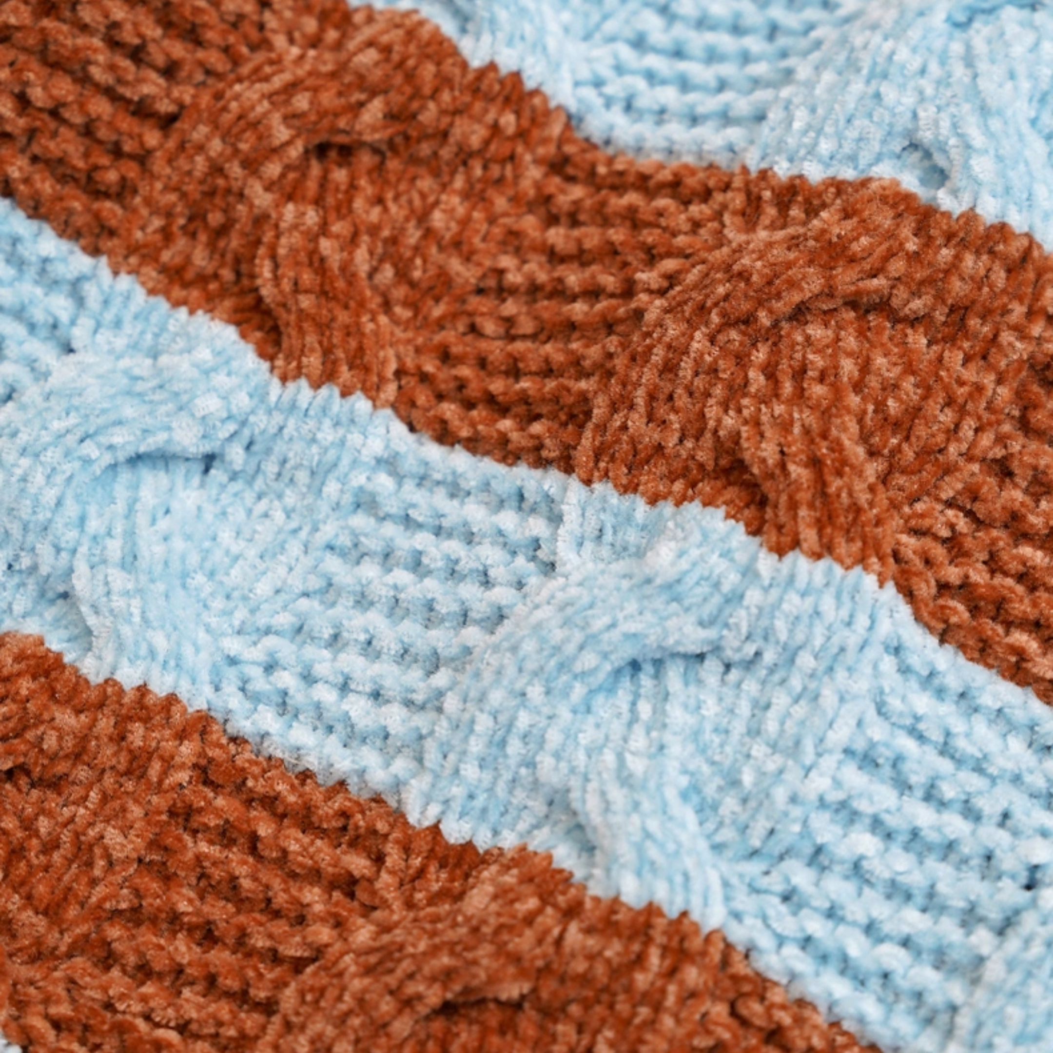 ストライプチャンキーニット